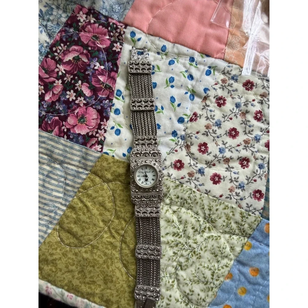 Gloria Vanderbilt Wristwatch Women OS Silver Marcasite Art Deco Quartz 3954